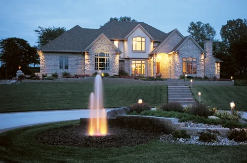 Modern Home Backyard Water Feature Modern Home Backyard Water Feature