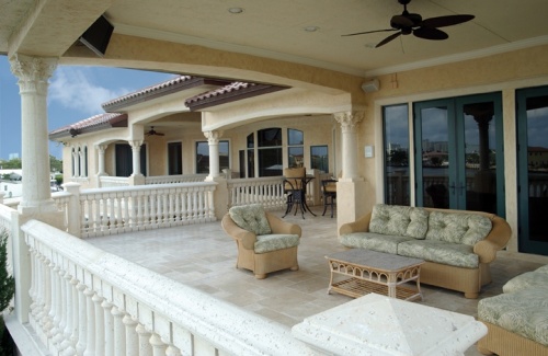 Luxury House Outside Deck